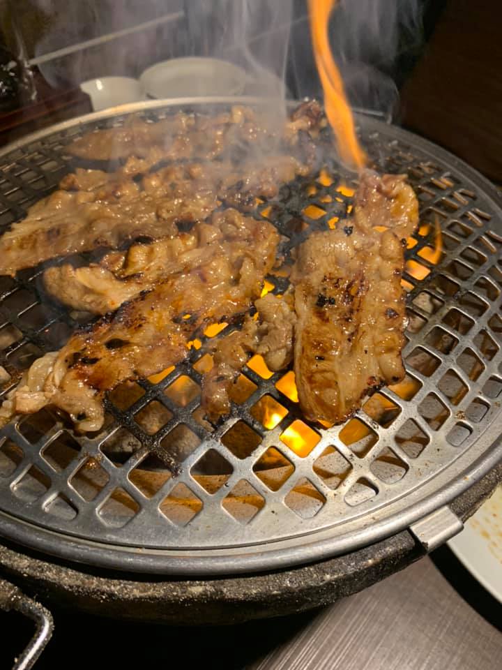 札幌　炭火焼肉一発ドン　料理2